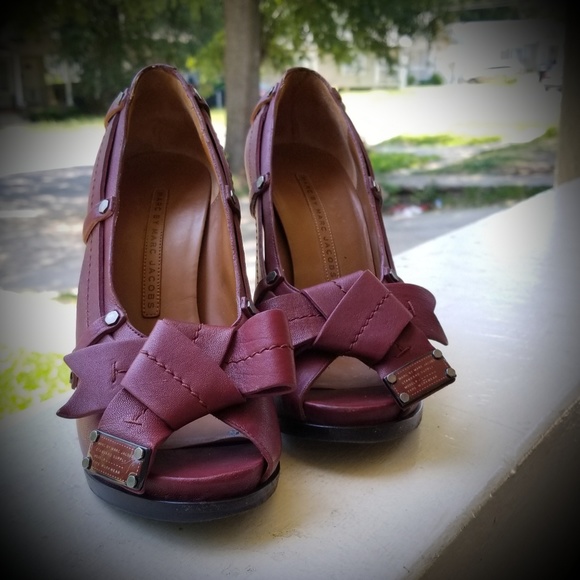 Marc Jacob's red leather heels size 7 gorgeous - Picture 2 of 8